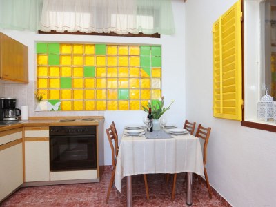 Apartment Three bedroom apartment with terrace and sea view Pisak, Omiš A-18141-b - Outdoor photo 14