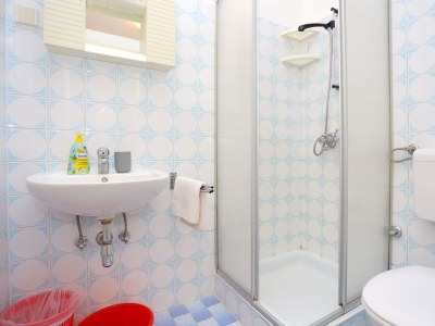 Apartment Three bedroom apartment with terrace and sea view Pisak, Omiš A-18141-b - Outdoor photo 29