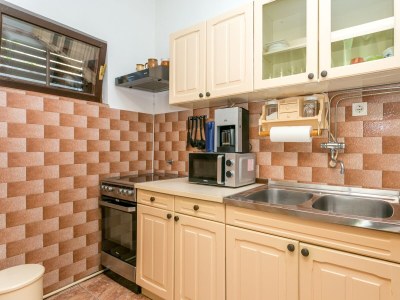 Apartment Two bedroom apartment with balcony and sea view Pisak, Omiš A-18141-c - Outdoor photo 20