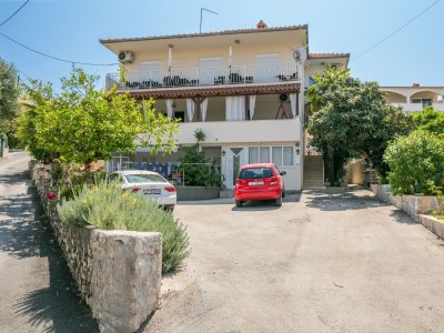 Apartment One bedroom apartment with terrace and sea view Okrug Gornji, Čiovo A-23007-b - Outdoor photo 5