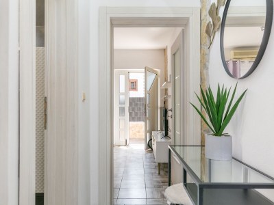 Apartment One bedroom apartment with terrace and sea view Okrug Gornji, Čiovo A-23007-b - Outdoor photo 17