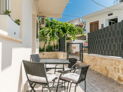 Apartment One bedroom apartment with terrace and sea view Okrug Gornji, Čiovo A-23007-b - Outdoor photo 22