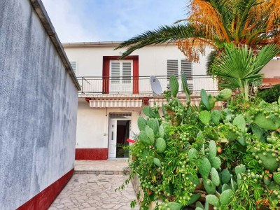 Apartment Comfortable and spacious apartment near beach Stara Novalja, Pag A-6470-a - Outdoor photo 2