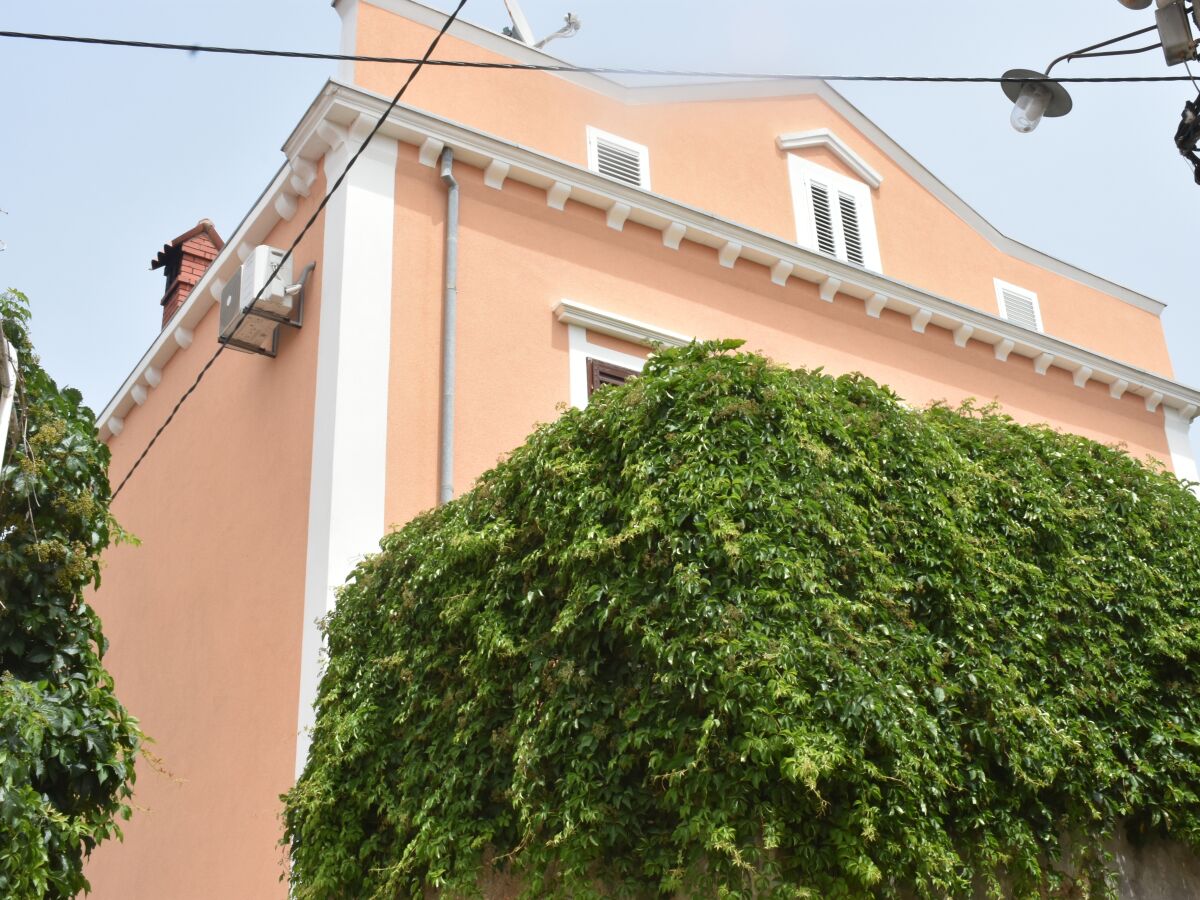 Apartment Two bedroom apartment with terrace and sea view Mali Lošinj, Lošinj A-20783-b - Outdoor photo 5