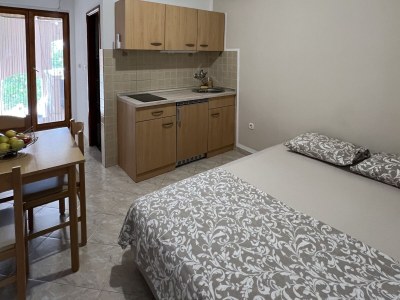 Apartment One bedroom apartment with air-conditioning Starigrad, Paklenica A-11683-b - Outdoor photo 10