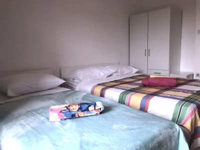 Apartment Four-bedroom apartment with terrace and sea view Mrljane, Pašman A-20850-d - Outdoor photo 12