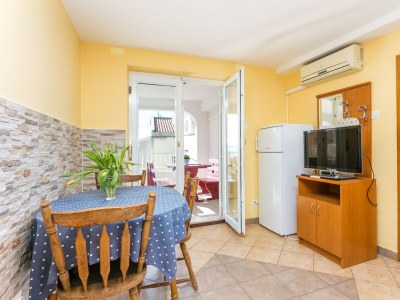 Apartment Two bedroom apartment with terrace and sea view Tučepi, Makarska A-22384-b - Outdoor photo 12
