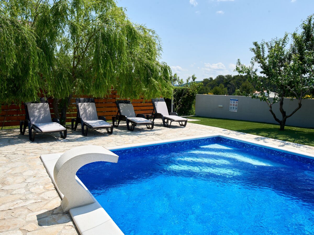 Apartment Three bedroom apartment with terrace and sea view Ljubač, Zadar A-14148-a - Outdoor photo 5