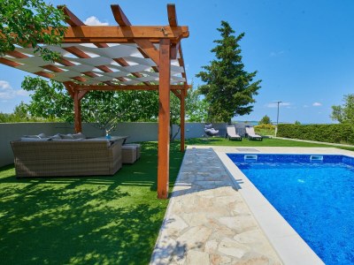 Apartment Three bedroom apartment with terrace and sea view Ljubač, Zadar A-14148-a - Outdoor photo 9