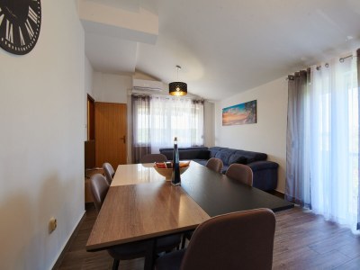 Apartment Three bedroom apartment with terrace and sea view Ljubač, Zadar A-14148-a - Outdoor photo 17