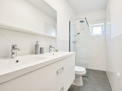 Apartment Three bedroom apartment with terrace and sea view Ljubač, Zadar A-14148-a - Outdoor photo 24