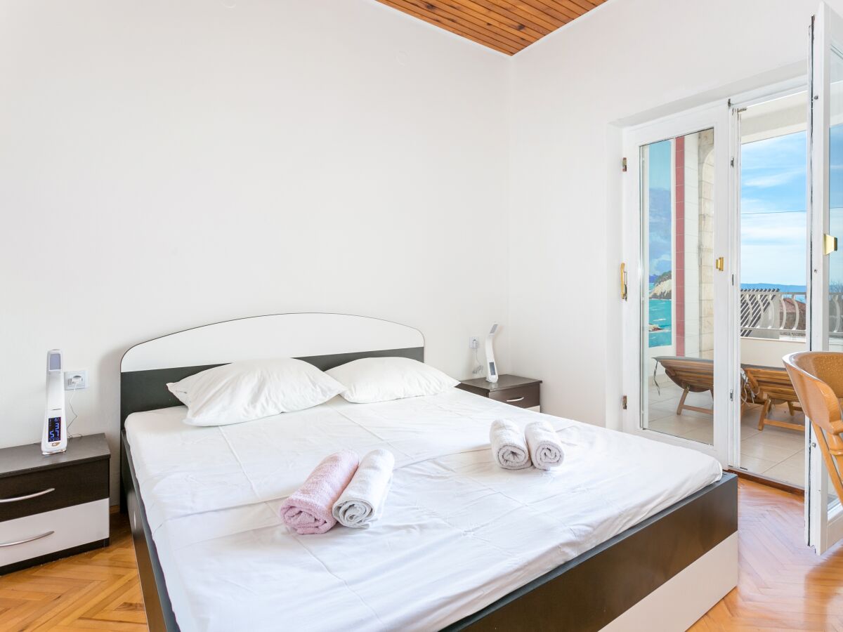 Apartment Two bedroom apartment with terrace and sea view Tučepi, Makarska A-22384-c