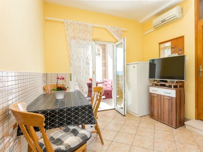 Apartment Two bedroom apartment with terrace and sea view Tučepi, Makarska A-22384-c - Outdoor photo 13