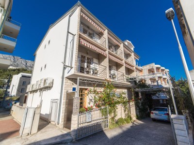 Apartment Two bedroom apartment with balcony Tučepi, Makarska A-22384-d - Outdoor photo 2
