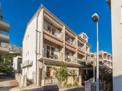 Apartment Two bedroom apartment with balcony Tučepi, Makarska A-22384-d - Outdoor photo 3