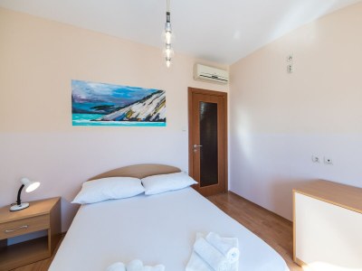 Apartment Two bedroom apartment with balcony and sea view Tučepi, Makarska A-22384-e - Outdoor photo 17
