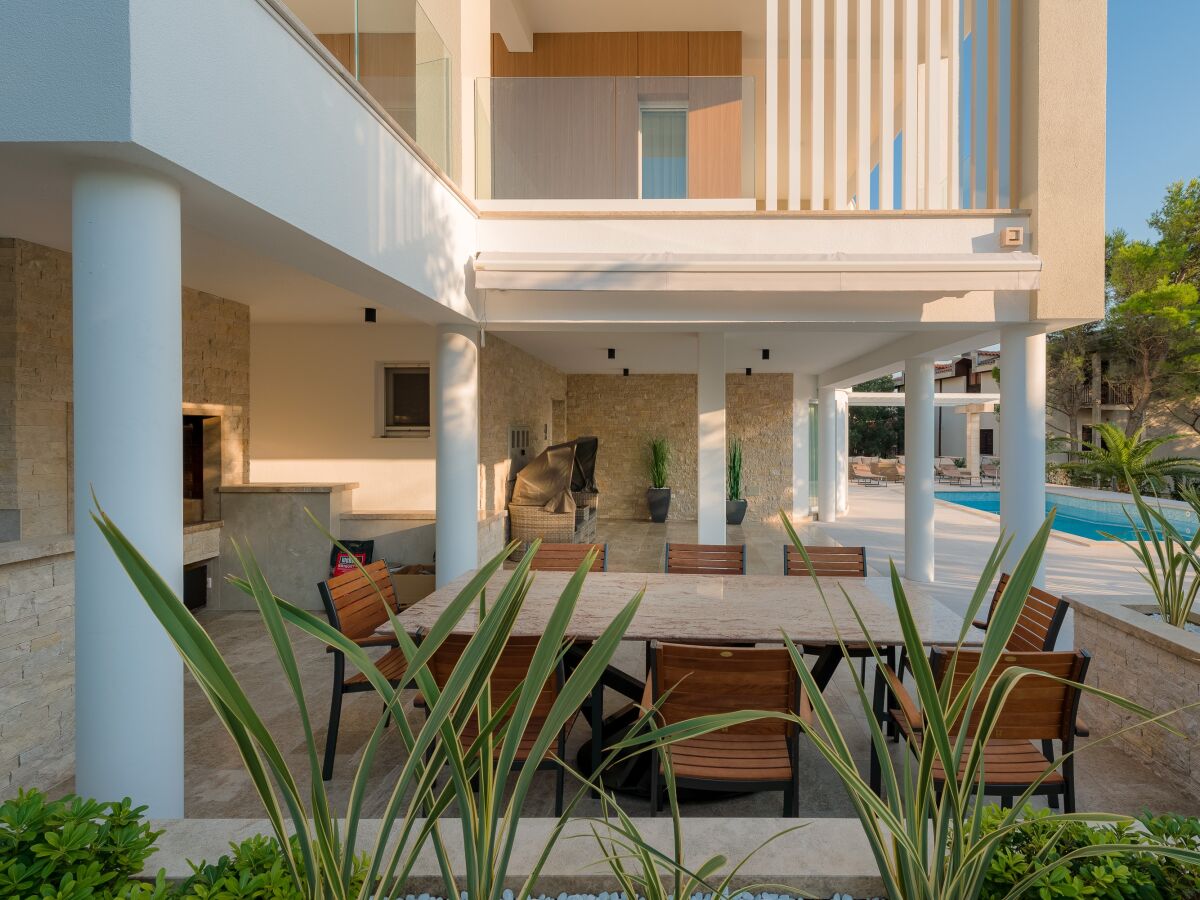 Apartment Two bedroom apartment with terrace Promajna, Makarska A-19144-c