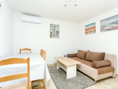 Apartment Two bedroom apartment near beach Mastrinka, Čiovo A-22956-a - Outdoor photo 20