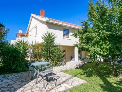 Apartment Two bedroom apartment near beach Mastrinka, Čiovo A-22956-b - Outdoor photo 2