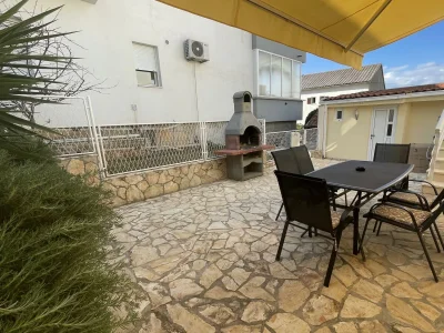 Apartment Two bedroom apartment near beach Mastrinka, Čiovo A-22956-b - Outdoor photo 27