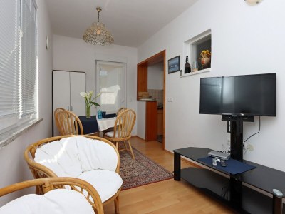 Apartment One bedroom apartment with terrace Banjol, Rab A-19692-b - Outdoor photo 15