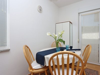 Apartment One bedroom apartment with terrace Banjol, Rab A-19692-b - Outdoor photo 16