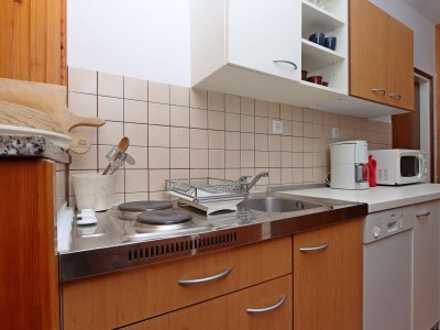 Apartment One bedroom apartment with terrace Banjol, Rab A-19692-b - Outdoor photo 19