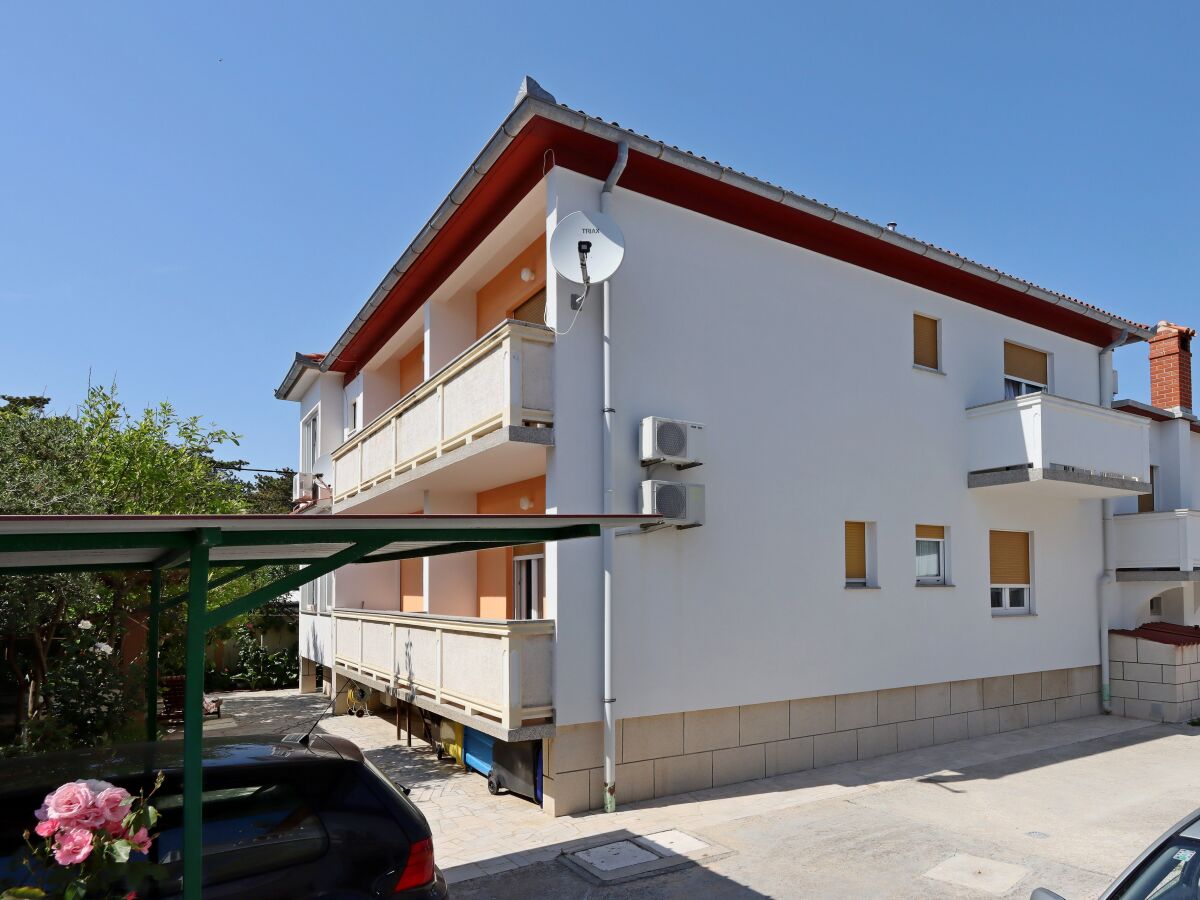 Holiday room with balcony Banjol, Rab S-19692-a - Outdoor photo 3
