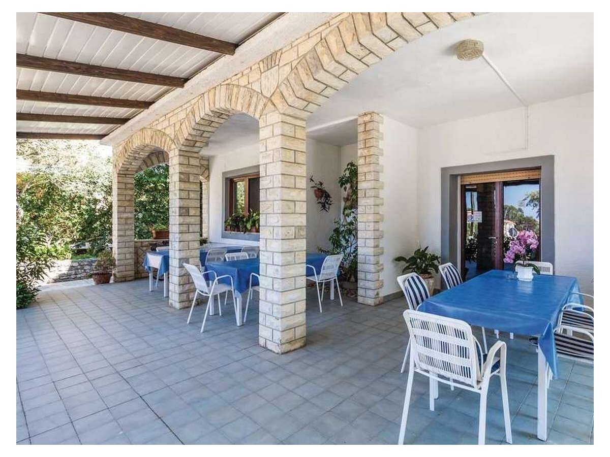 Apartment Two bedroom apartment with balcony and sea view Banjol, Rab A-23468-c - Outdoor photo 3