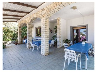 Apartment Two bedroom apartment with balcony and sea view Banjol, Rab A-23468-c - Outdoor photo 3