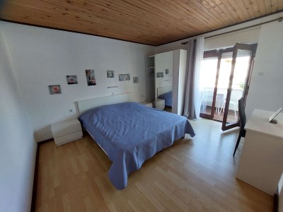 Apartment Two bedroom apartment with balcony and sea view Banjol, Rab A-23468-c - Outdoor photo 11