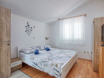 Apartment Apartments with parking space Pirovac, Šibenik - 21008 - Outdoor photo 22