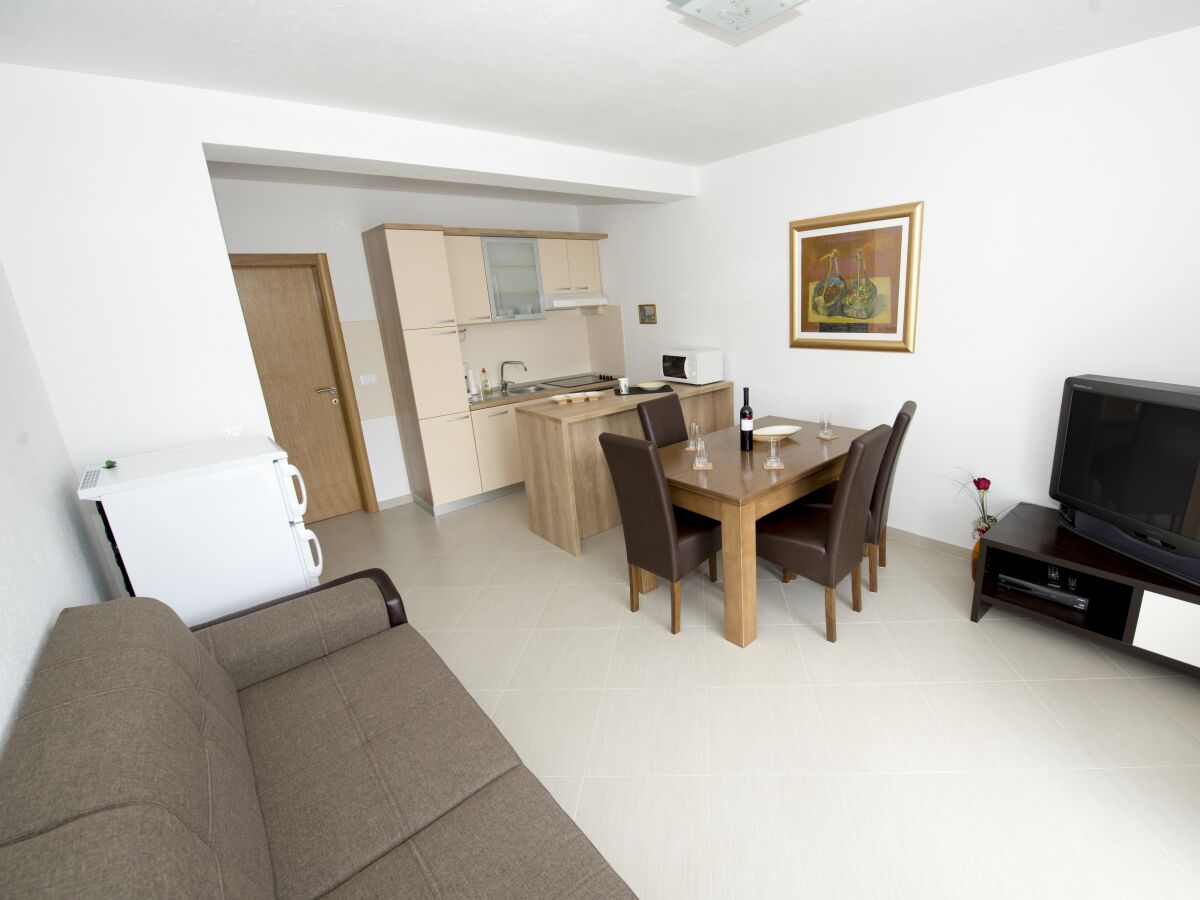 Apartment One bedroom apartment with terrace Promajna, Makarska A-17160-a - Outdoor photo 4