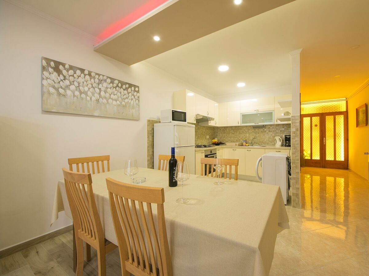 Apartment Three bedroom apartment with terrace and sea view Brela, Makarska A-20778-b - Outdoor photo 5