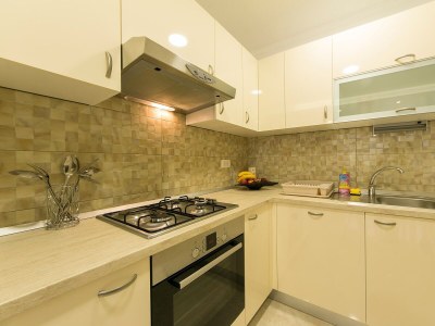 Apartment Three bedroom apartment with terrace and sea view Brela, Makarska A-20778-b - Outdoor photo 8
