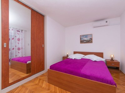 Apartment Three bedroom apartment with terrace and sea view Brela, Makarska A-20778-b - Outdoor photo 11