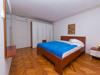 Apartment Three bedroom apartment with terrace and sea view Brela, Makarska A-20778-b - Outdoor photo 17