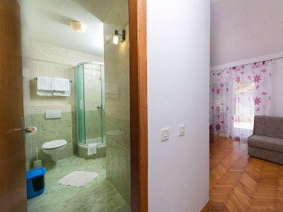 Apartment Three bedroom apartment with terrace and sea view Brela, Makarska A-20778-b - Outdoor photo 22