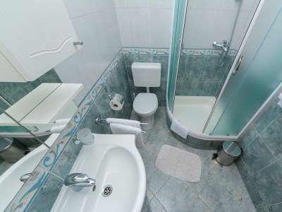 Apartment Three bedroom apartment with terrace and sea view Brela, Makarska A-20778-b - Outdoor photo 26