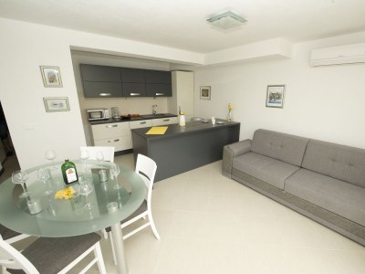 Apartment Two bedroom apartment with terrace Promajna, Makarska A-17160-b - Outdoor photo 4