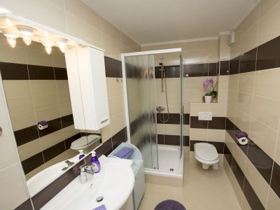 Apartment Two bedroom apartment with terrace Promajna, Makarska A-17160-b - Outdoor photo 9