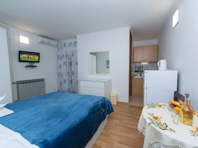 Apartment Studio flat with terrace Brela, Makarska AS-20778-a - Outdoor photo 8