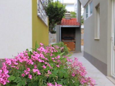 Apartment One bedroom apartment with terrace and sea view Nemira, Omiš A-17039-a - Outdoor photo 5