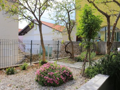 Apartment One bedroom apartment with terrace and sea view Nemira, Omiš A-17039-a - Outdoor photo 8