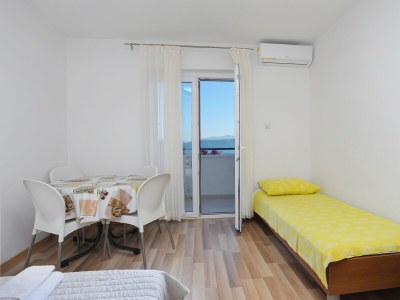 Apartment One bedroom apartment near beach Igrane, Makarska A-6653-c - Outdoor photo 16