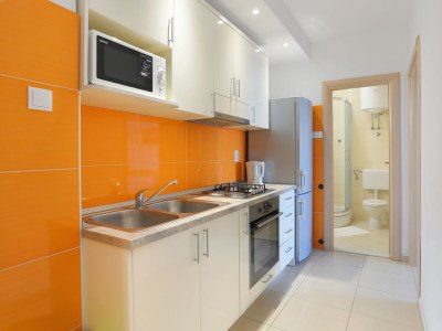 Apartment One bedroom apartment near beach Igrane, Makarska A-6653-c - Outdoor photo 17