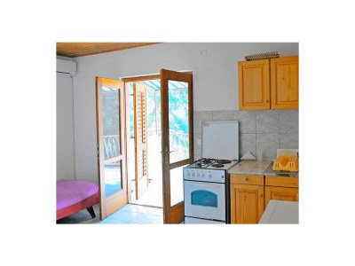 Apartment Two bedroom apartment near beach Ivan Dolac, Hvar A-18100-a - Outdoor photo 4