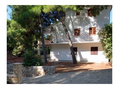 Apartment Two bedroom apartment near beach Ivan Dolac, Hvar A-18100-e - Outdoor photo 2