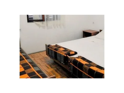 Apartment Two bedroom apartment near beach Ivan Dolac, Hvar A-18100-e - Outdoor photo 4