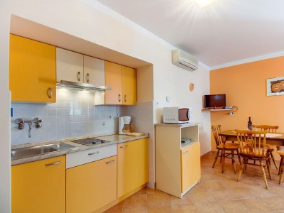 Apartment One bedroom apartment with terrace Mali Lošinj, Lošinj A-376-b - Outdoor photo 16